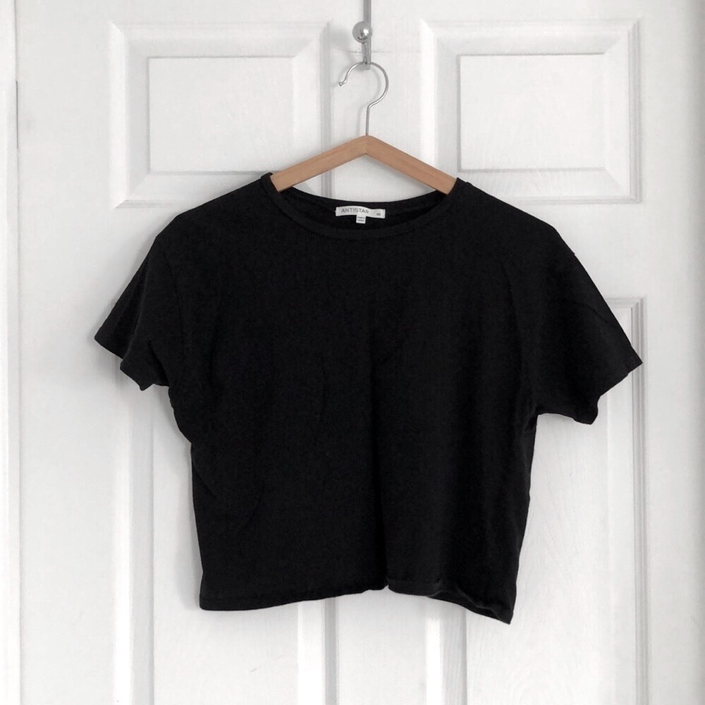 Plain black crop tee
